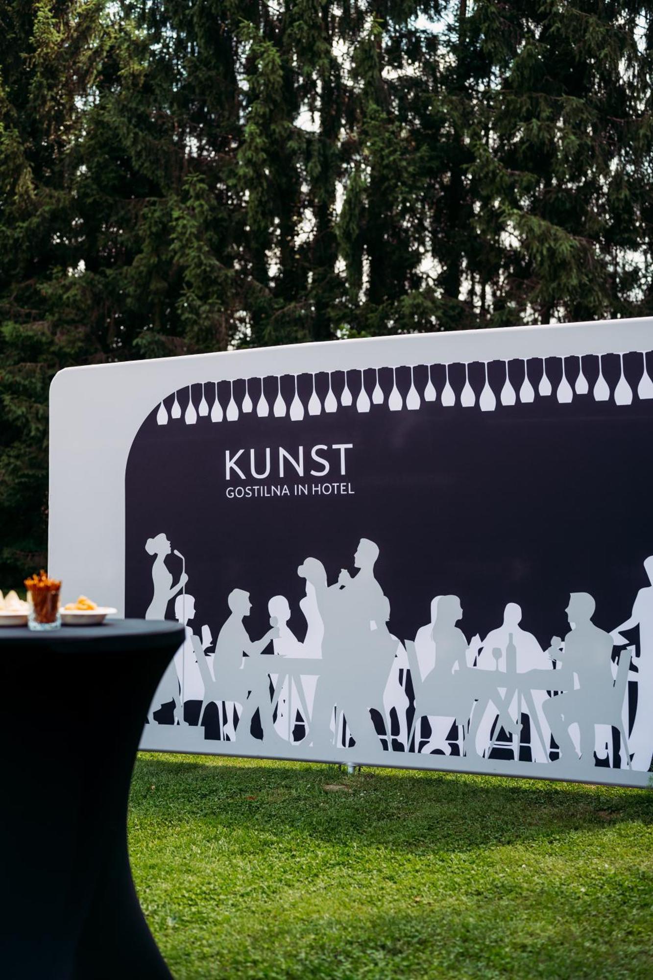 Hotel Kunst Krško Екстериор снимка